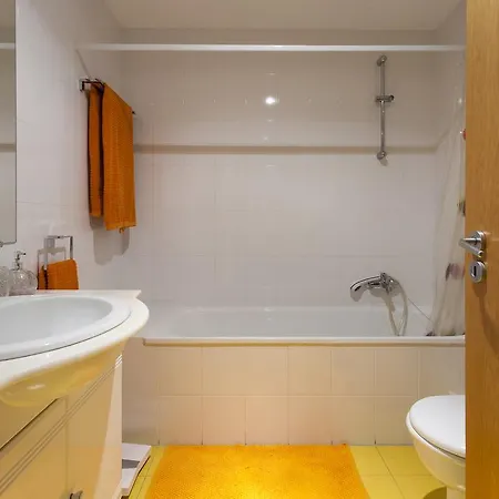 Apartamento Dos Oceanos * 리스본